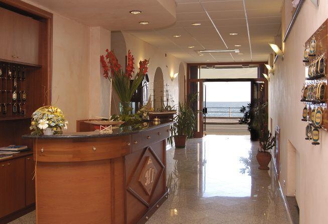 Hotel Ideale วาราซเซ ภายนอก รูปภาพ