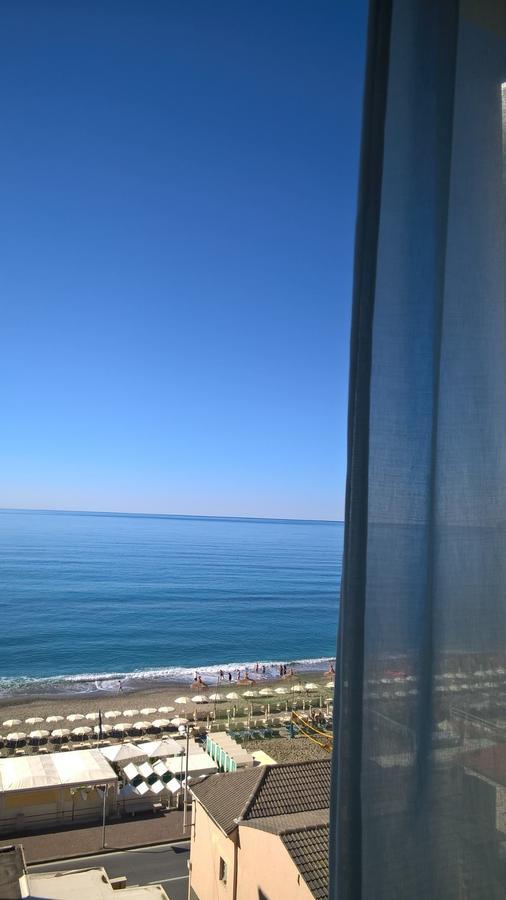 Hotel Ideale วาราซเซ ภายนอก รูปภาพ